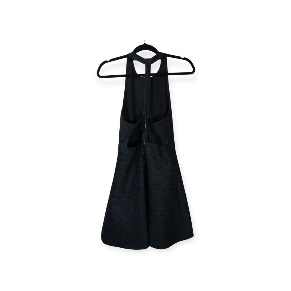 Alice + Olivia Danie Open Back Dress Black Textured Cocktail Dress SZ 4 - Picture 6 of 14